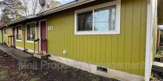 861 Ellinor Ave Gallery 1