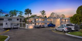 Charming 2BR Condo in Daytona Beach Gallery 1