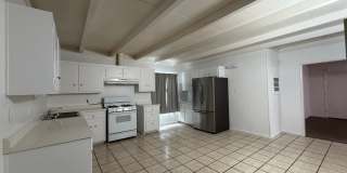 4 Bedroom 2 Bathroom House with Fenced Yard & 1 Car Garage 4 Bedroom 2 Bathroom House with Fenced Yard & 1 Car Garage Gallery 27