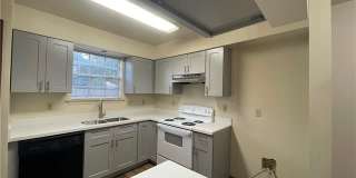 4204 CHATEAU Boulevard Gallery 4