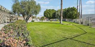 Desert Fountains at Palm Desert Apartments Gallery 2