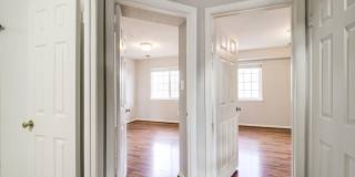 7012 IRWELL Lane Gallery 17