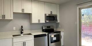 Spacious, affordable two bedroom townhouse in a great location in Charlotte! Gallery 29