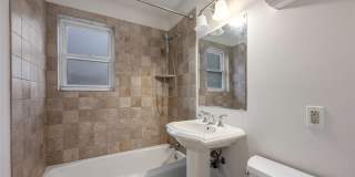 121 Regency Park Gallery 14