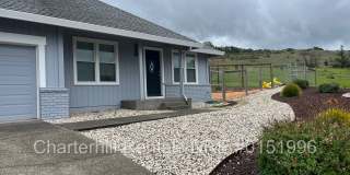 Beautiful granny unit in the Bennett Valley area - light and bright Gallery 1