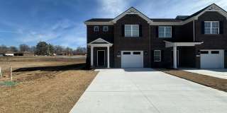 Beautiful 3 Bed 2.5 Bath Townhouse Near The Heart Of Shelbyville Gallery 1