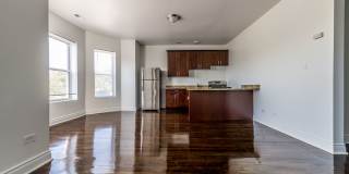 1030 E 47th St Gallery 24