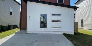 861 Massachusetts Avenue Gallery 1