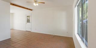 Charming East Tucson 3BR/2BA Rental Home with Covered Patio & Carpet-Free Interior (85748) Gallery 4