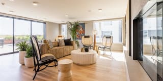 Mason & Main Gallery 25