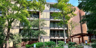 Bright and Relaxing 3rd floor OPEN CONCEPT 1 Bed / 1 Bath Condo For Rent! In-Unit Washer & Dryer! Parking and Water INCLUDED! Gallery 1
