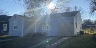 Beautifully Remodeled 3-1 in Sherman! Fridge, Washer and Dryer Included! Gallery 17