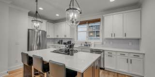 3-bedroom, 2.5-bath rental home located in Nashville’s vibrant, 12 South! Gallery 6