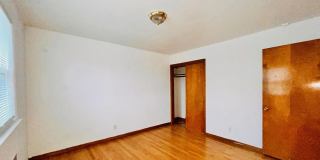 425 10th Street Gallery 5