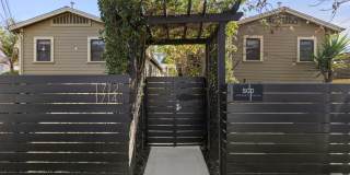 Adorable 1 bed / 1 bath Apartment in the Heart of Echo Park with In-Unit Laundry, Parking & Private Yard Gallery 4