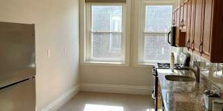 Gigantic 3 bed 2 bath right in Coolidge Corner. Gallery 12