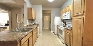 The Reserves - Community Pool/Spa, Gym, Garden and Park - 2 Bed, 2 Bath- Attached AND Detached 1 Car Garages Included! The Reserves - Community Pool/Spa, Gym, Garden and Park - 2 Bed, 2 Bath- Attached AND Detached 1 Car Garages Included! Gallery 5