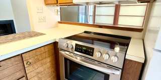 Remodeled!! Close to Shopping, VA Hospital and Hilaman Golf Course! Gallery 27