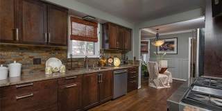 19451 ARGYLE Crescent Gallery 14