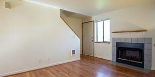 Updated Townhouse with Garage, Patio, DW, WD + FIREPLACE!! Gallery 2