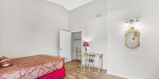 3345 E Lloyd St Gallery 19