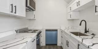 4056-1 Biltmore Avenue Gallery 9