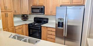 21216 MCFADDEN Square Gallery 15