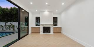 4539 Longridge Avenue Gallery 6