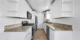 643 Pacific St Gallery 49