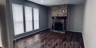 817 Pleasant St Gallery 4