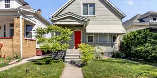 $1,600 - One of a Kind Bungalow in Hamtramck Gallery 1