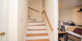 Huge 4 bed 2 bath townhouse near Northeastern with a move in special! Gallery 24
