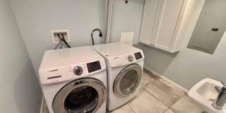 Beautiful Benning 3 Bedroom Renovated Bungalow Home with Yard, Parking, W/D. Gallery 39