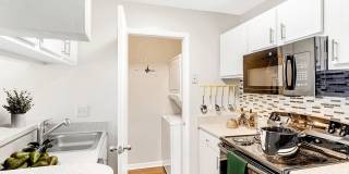Affordable Housing - Paces Pointe Apartment Homes Gallery 33