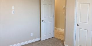 **STUNNING 4 BEDROOM/3 BATHROOM/2 CAR GARAGE/GATED COMMUNITY HOME IN MESA (SOUTHERN & LINDSAY)** Gallery 18