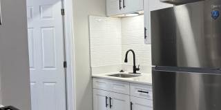 Marblehead Gallery 33
