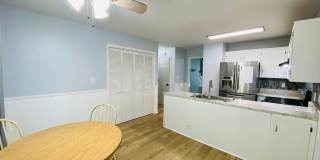 LARGE FENCED IN YARD!!! Gallery 7