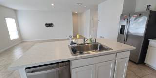 3 bed 2 bath home Gallery 6