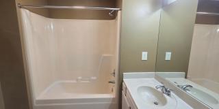 3313 Fort Harrods Ct - 3 bed, 3 bath, garage Gallery 17