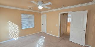 Beautifully maintained 2-bedroom, 2.5-bath with Loft • 1,504 sqft & 2-car garage. Gallery 38