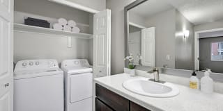 Summit Riverside Apartments Gallery 29