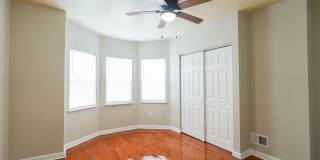 Newly renovated 3 bed 1.5 bath, central air Gallery 12