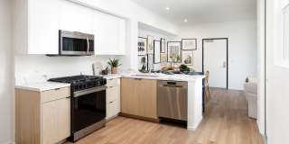 The Charlie Perris Gallery 20