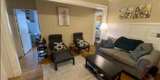 Charming 3 Bedroom-No Broker Fee Gallery 3