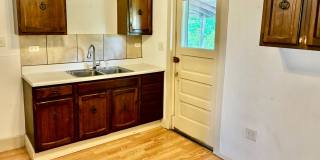 2/1 Apartment in Highland Park - Available Now! Gallery 6