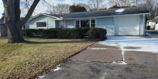 2 Bedroom House in Silvis Gallery 1