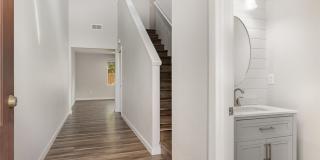 3Bd/2.5Ba Maple Valley Home Gallery 6
