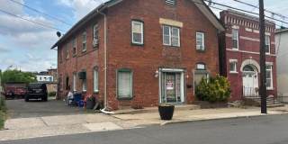 18 Mountain Ave Gallery 1