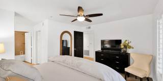 9990 N SCOTTSDALE Road Gallery 17