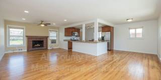 425 S 40th St Gallery 1